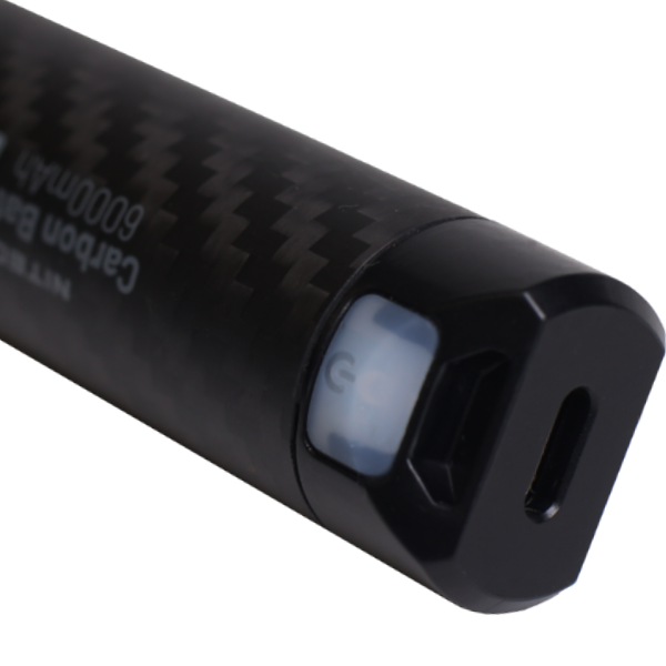 BATERÍA EXTERNA CARBONO USB-C 6000 MAH BAT-NITE-PB-CARBO6K